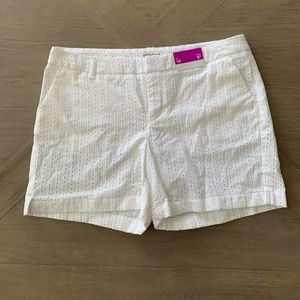 White shorts 5inch with detail NWT
